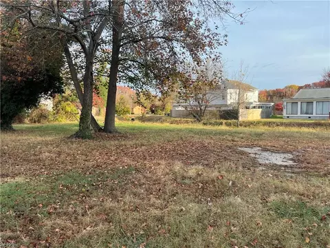 58 Lacrosse St, Hampton, VA 23663 photo 2