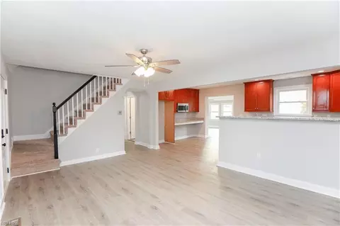 Living - 171 Evans St E, Norfolk, VA 23503 photo 3 of 8