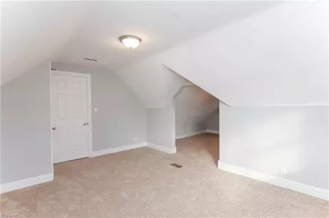 Bedroom - 171 Evans St E, Norfolk, VA 23503 photo 5 of 10