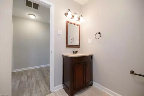 29 N Greenfield Ave, Hampton, VA 23666 photo 31