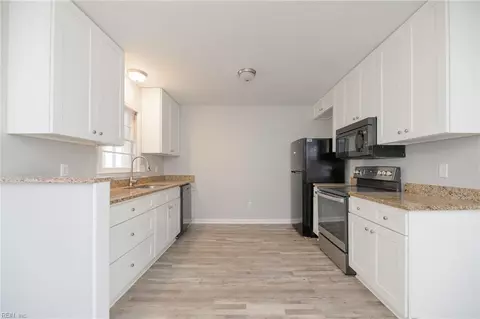 29 N Greenfield Ave, Hampton, VA 23666 photo 11