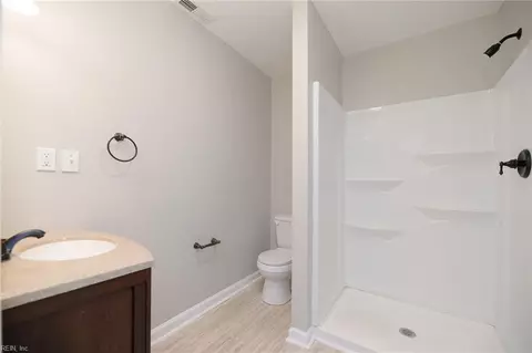 29 N Greenfield Ave, Hampton, VA 23666 photo 32