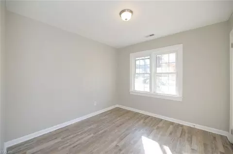 29 N Greenfield Ave, Hampton, VA 23666 photo 16