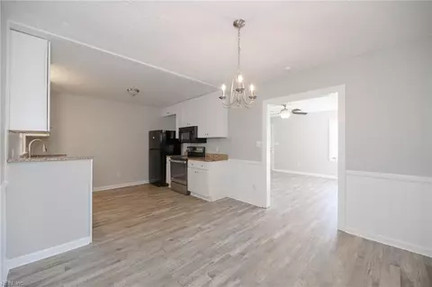 29 N Greenfield Ave, Hampton, VA 23666 photo 7