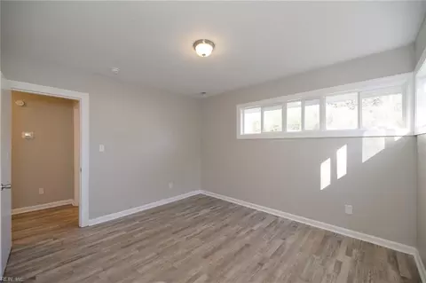 29 N Greenfield Ave, Hampton, VA 23666 photo 20