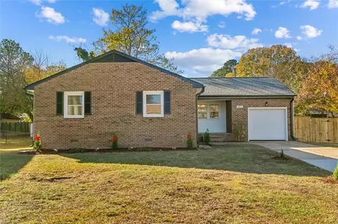 413 Saint Tropez Dr, Newport News, VA 23602