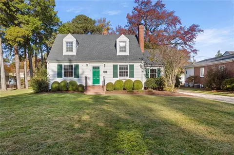 45 Elm Ave, Newport News, VA 23601