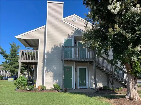 13 Inlandview Dr #B, Hampton, VA 23669
