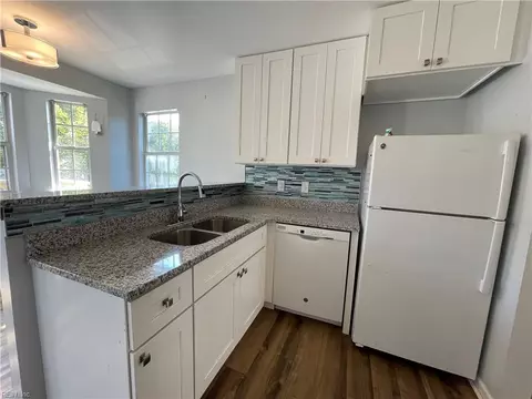 13 Inlandview Dr #B, Hampton, VA 23669 photo 7