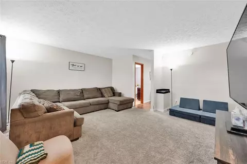Other - 913 Old Buckroe Rd, Hampton, VA 23663 photo 2 of 5