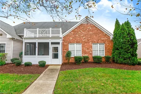 108 St James Ave, Smithfield, VA 23430