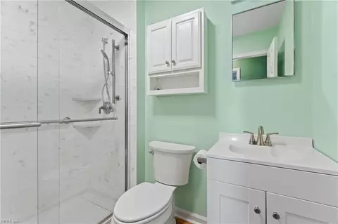 907 Laredo Ct, Hampton, VA 23669 photo 16