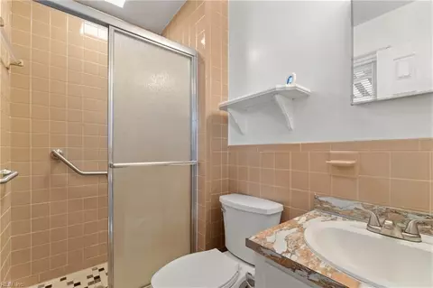 907 Laredo Ct, Hampton, VA 23669 photo 21