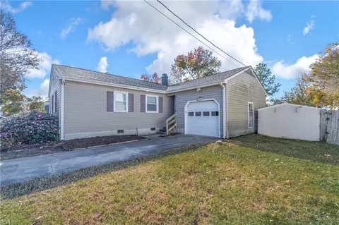 907 Laredo Ct, Hampton, VA 23669 photo 3