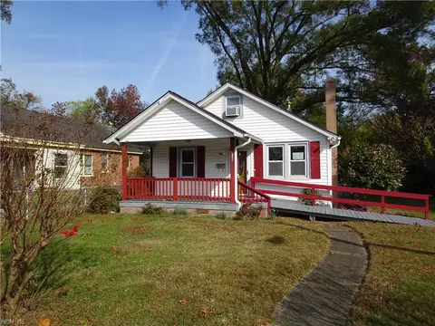 226 Locust Ave, Hampton, VA 23661