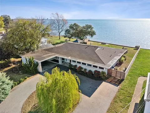 3820 Chesapeake Ave, Hampton, VA 23669 photo 2