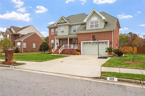 129 Hawks Nest Ln, Suffolk, VA 23435