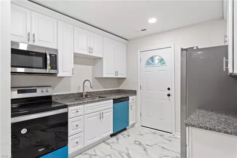 1242 22nd St, Newport News, VA 23607