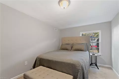 Bedroom - 707 Arlington Ter, Hampton, VA 23666 photo 1 of 4