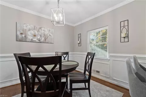 Dining - 707 Arlington Ter, Hampton, VA 23666 photo 1 of 2