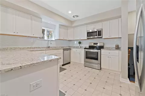 Kitchen - 707 Arlington Ter, Hampton, VA 23666 photo 1 of 4