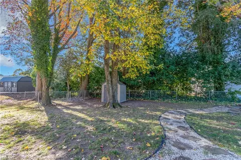 Exterior - 707 Arlington Ter, Hampton, VA 23666 photo 2 of 4