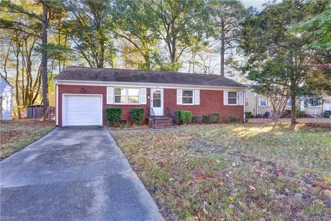 1555 Mark Dr, Hampton, VA 23661