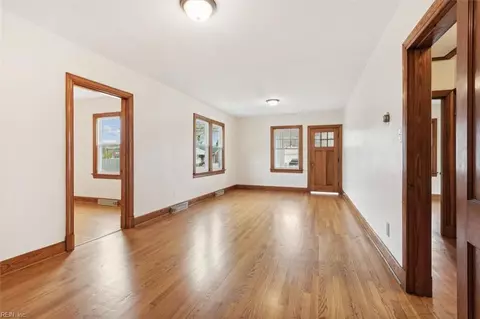 1604 Briarfield Rd, Hampton, VA 23661 photo 14