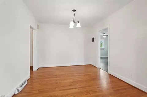 1604 Briarfield Rd, Hampton, VA 23661 photo 16