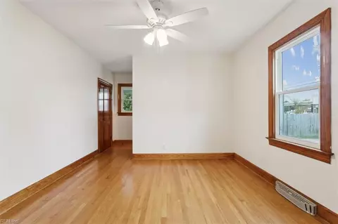1604 Briarfield Rd, Hampton, VA 23661 photo 18