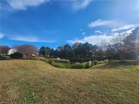 View/Area - 4 Parliament Ct, Hampton, VA 23669 photo 6 of 6