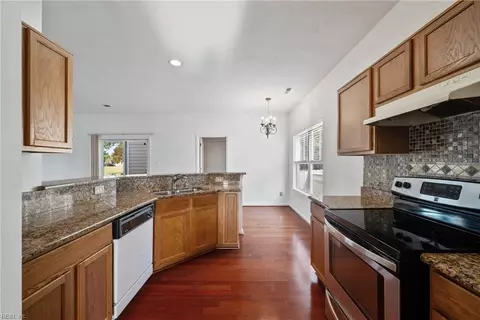 Kitchen - 4 Parliament Ct, Hampton, VA 23669 photo 1 of 3