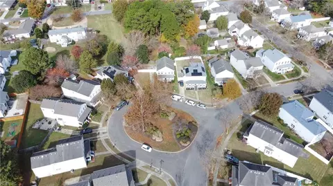 View/Area - 4 Parliament Ct, Hampton, VA 23669 photo 2 of 6