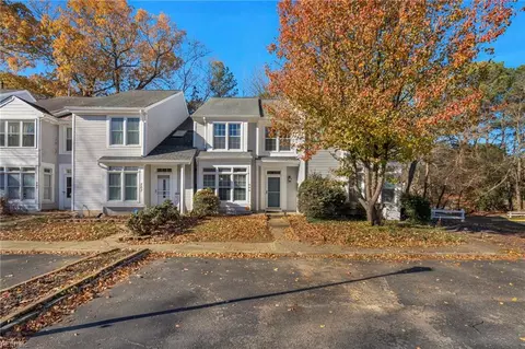 209 Appaloosa Dr, Yorktown, VA 23693