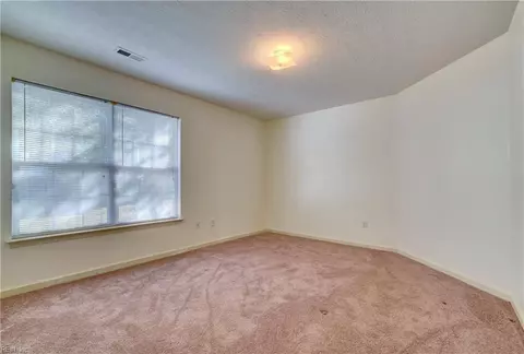 6 Troy Cir, Hampton, VA 23666 photo 30