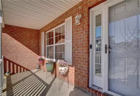 6 Troy Cir, Hampton, VA 23666 photo 5