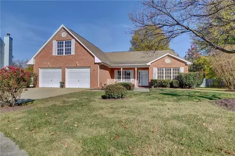 6 Troy Cir, Hampton, VA 23666 photo 3