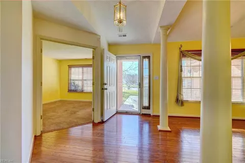 6 Troy Cir, Hampton, VA 23666 photo 6
