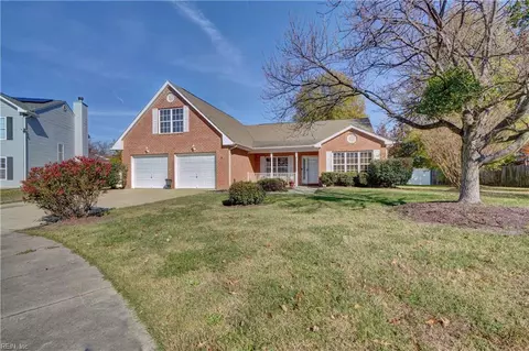 6 Troy Cir, Hampton, VA 23666