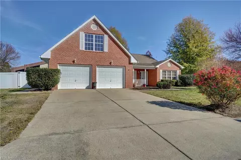 6 Troy Cir, Hampton, VA 23666 photo 2