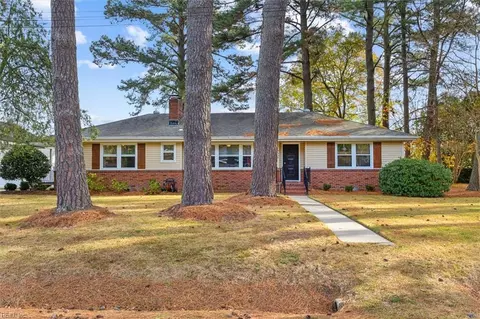 4629 Haywood Dr, Portsmouth, VA 23703