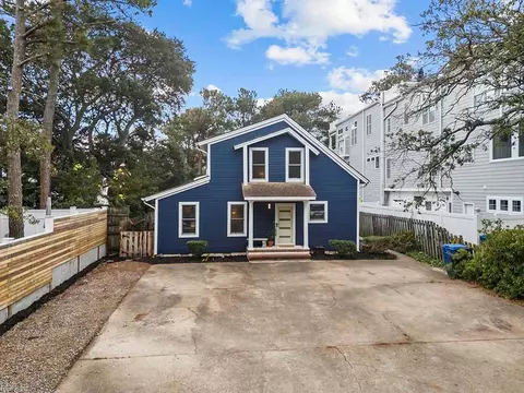 206 88th St #A, Virginia Beach, VA 23451