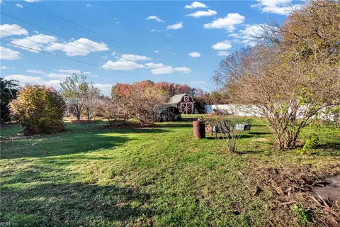 Exterior - 465 Whealton Rd, Hampton, VA 23666 photo 4 of 11