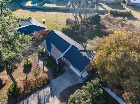 View/Area - 465 Whealton Rd, Hampton, VA 23666 photo 1 of 5