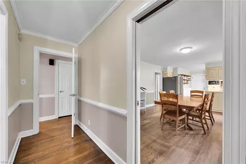 Entry Way - 465 Whealton Rd, Hampton, VA 23666 photo 1 of 6