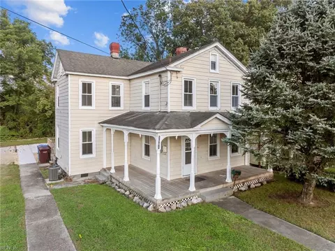 1501 Seaboard Ave, Chesapeake, VA 23324