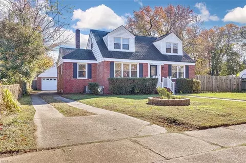 9332 Morwin St, Norfolk, VA 23503