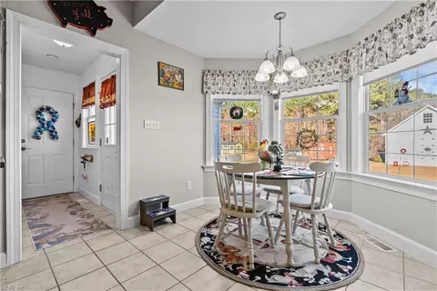 Entry Way - 34379 Unity Rd, Zuni, VA 23898 photo 2 of 2