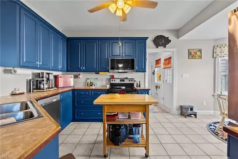 Kitchen - 34379 Unity Rd, Zuni, VA 23898 photo 1 of 3