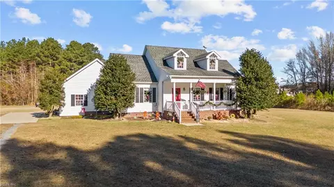 34379 Unity Rd, Zuni, VA 23898